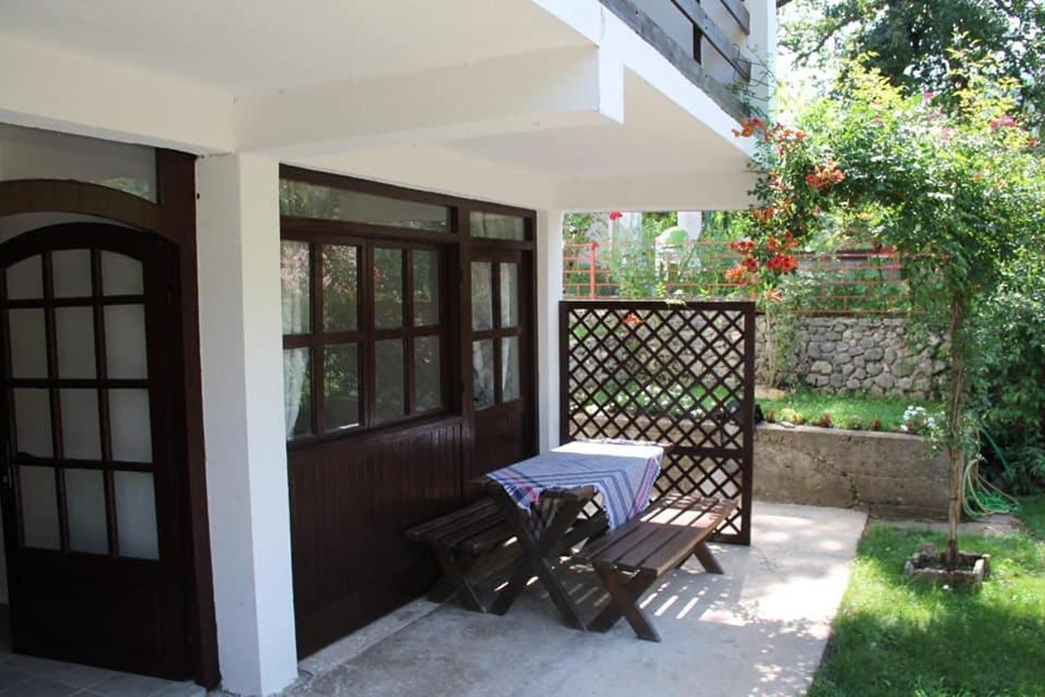 Apartman Nesa Boracko Jezero Konjic Dış mekan fotoğraf
